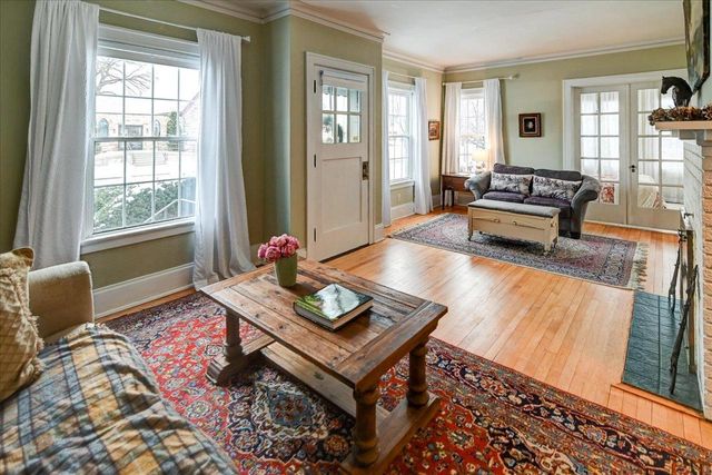 809 Oak Street, Baraboo, WI 53913