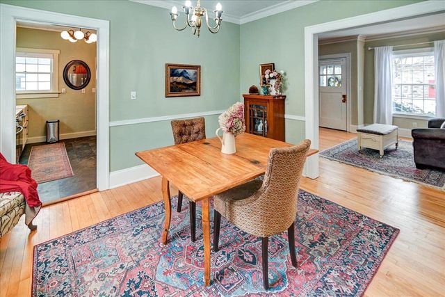 809 Oak Street, Baraboo, WI 53913