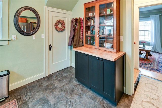 809 Oak Street, Baraboo, WI 53913