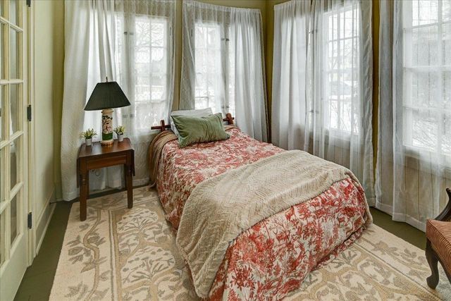 809 Oak Street, Baraboo, WI 53913