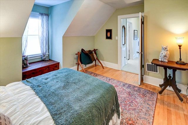 809 Oak Street, Baraboo, WI 53913