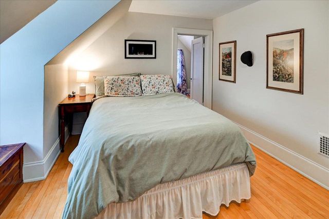 809 Oak Street, Baraboo, WI 53913