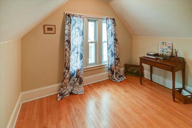 809 Oak Street, Baraboo, WI 53913