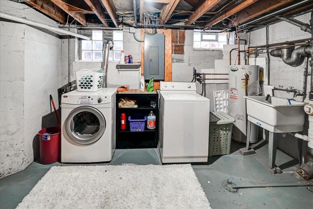 809 Oak Street, Baraboo, WI 53913