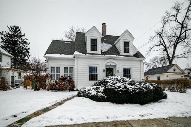 809 Oak Street, Baraboo, WI 53913