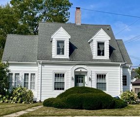 809 Oak Street, Baraboo, WI 53913