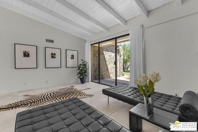 858 N Calle De Mimosas, Palm Springs, CA 92262