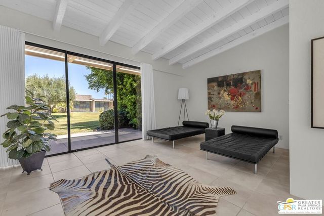 858 N Calle De Mimosas, Palm Springs, CA 92262