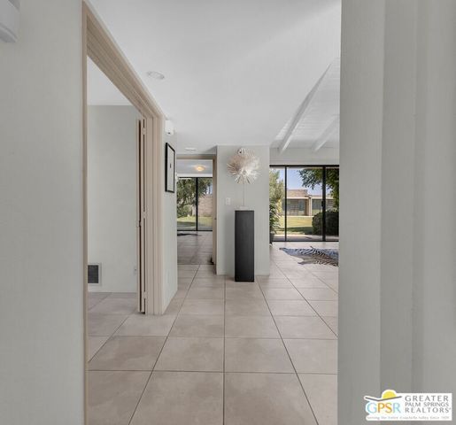 858 N Calle De Mimosas, Palm Springs, CA 92262