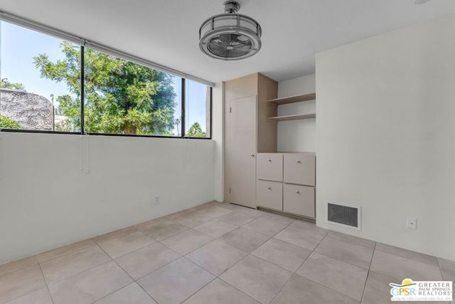 858 N Calle De Mimosas, Palm Springs, CA 92262