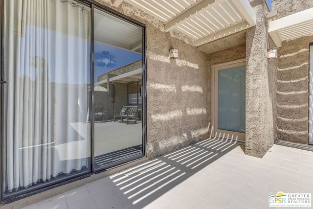 858 N Calle De Mimosas, Palm Springs, CA 92262