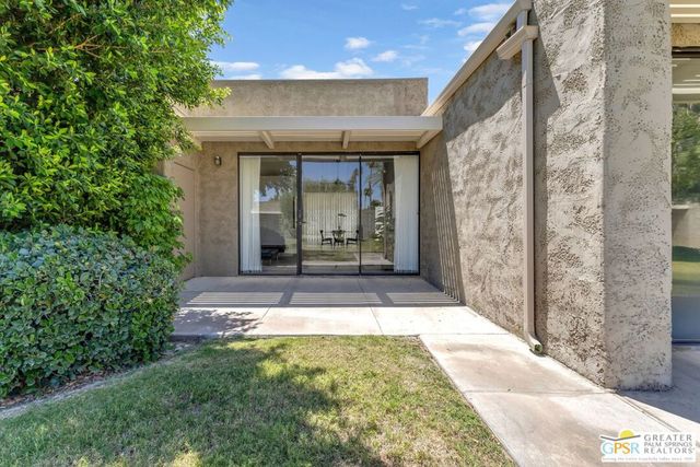 858 N Calle De Mimosas, Palm Springs, CA 92262