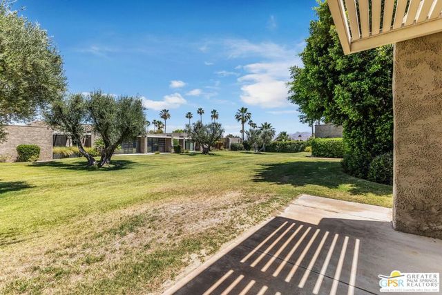 858 N Calle De Mimosas, Palm Springs, CA 92262