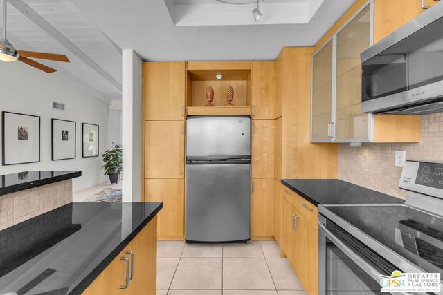 858 N Calle De Mimosas, Palm Springs, CA 92262