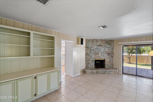 9654 N 18TH Street, Phoenix, AZ 85020