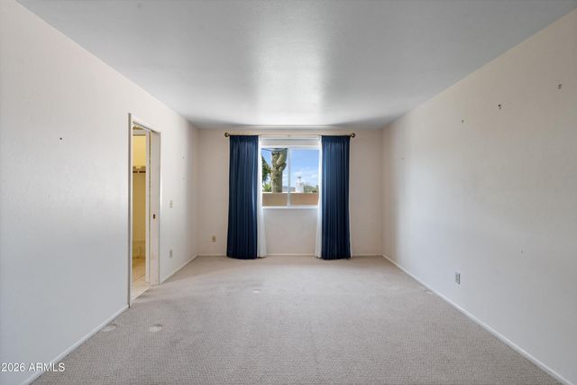 9654 N 18TH Street, Phoenix, AZ 85020