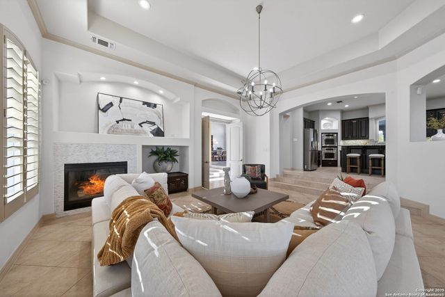 1819 My Anns Hill, San Antonio, TX 78258