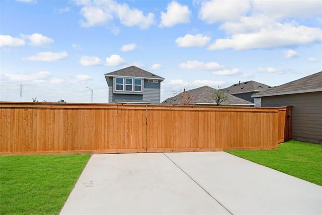 404 Spiny Lizard LN, San Marcos, TX 78666