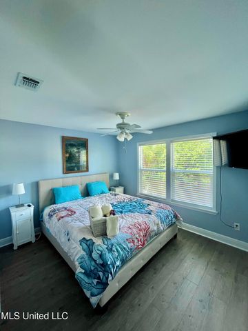 4024 Blue Jay Street, Bay Saint Louis, MS 39520