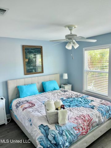 4024 Blue Jay Street, Bay Saint Louis, MS 39520