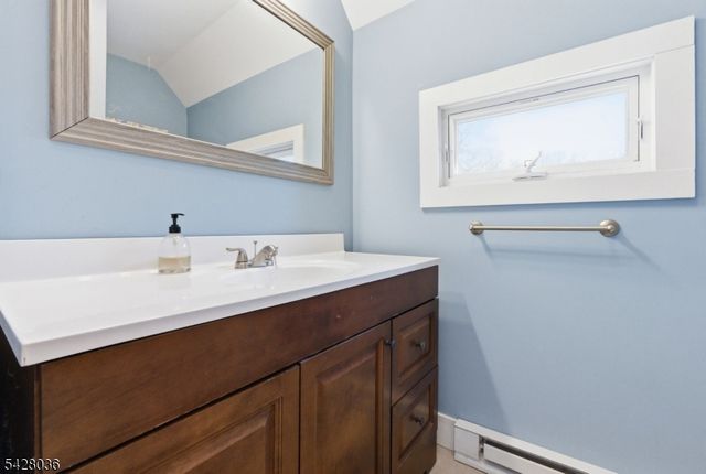 113 E Shore Culver Rd, Frankford Twp., NJ 07826