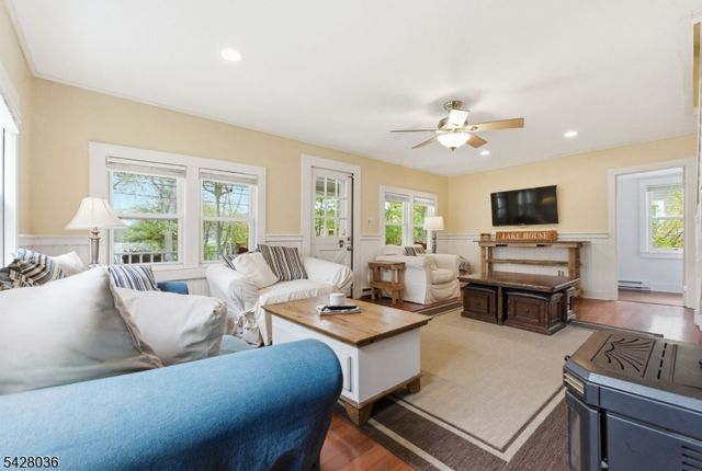 113 E Shore Culver Rd, Frankford Twp., NJ 07826