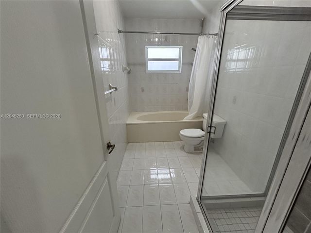 8842 NW 142nd Ln, Miami Lakes, FL 33018