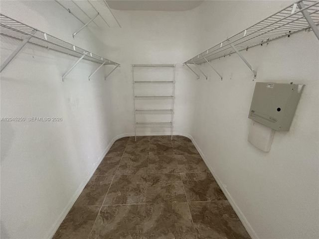8842 NW 142nd Ln, Miami Lakes, FL 33018
