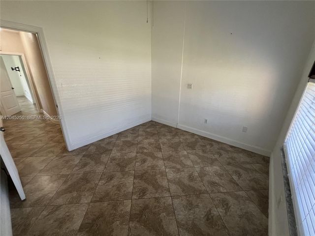 8842 NW 142nd Ln, Miami Lakes, FL 33018