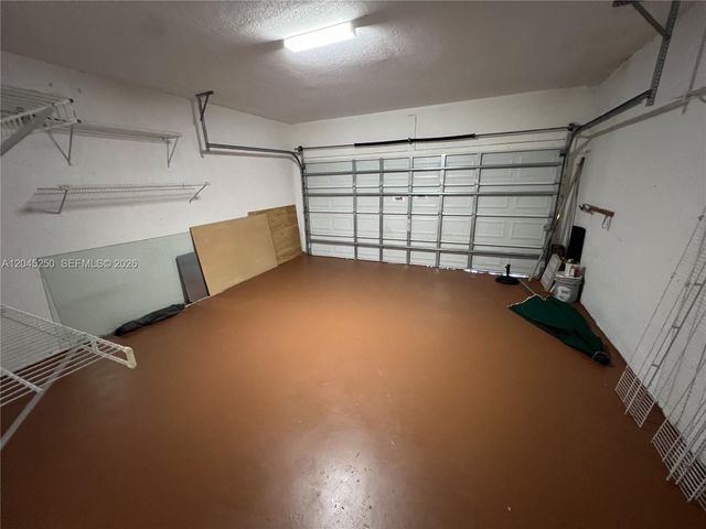 8842 NW 142nd Ln, Miami Lakes, FL 33018