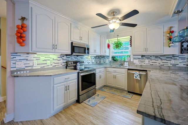 510 3rd Ave. S, Surfside Beach, SC 29575