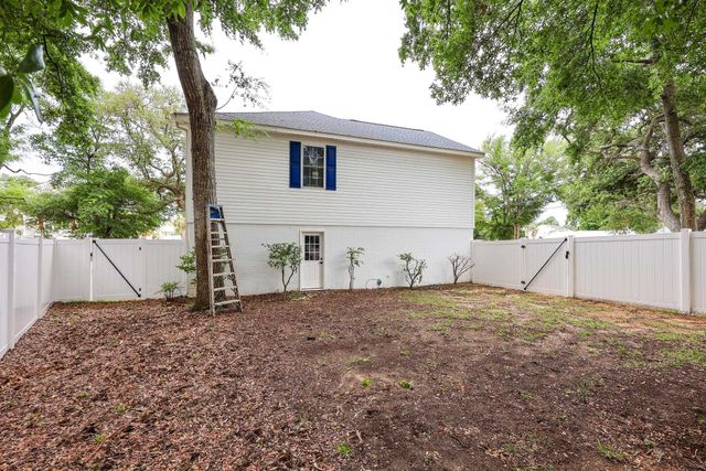 510 3rd Ave. S, Surfside Beach, SC 29575