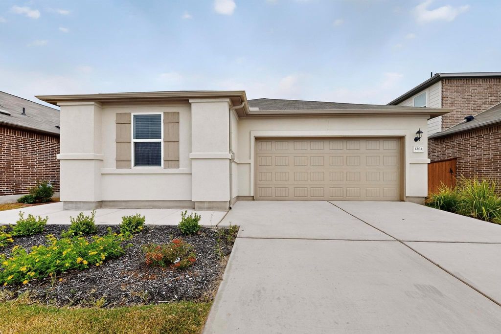 1204 Purple Martin DR, Pflugerville, TX 78660