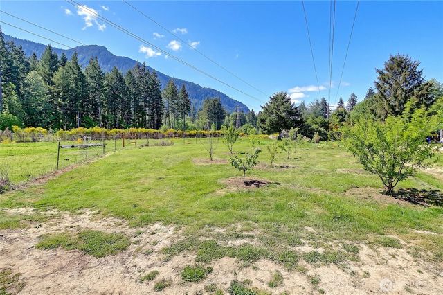 30520 379th Avenue NE, Arlington, WA 98223