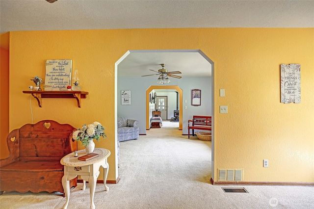 30520 379th Avenue NE, Arlington, WA 98223