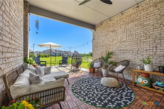 341 Alicante Lane, Liberty Hill, TX 78642