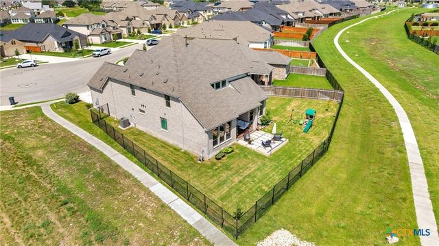 341 Alicante Lane, Liberty Hill, TX 78642