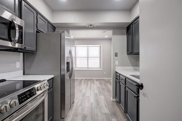 2505 Greenfield Drive, Edmond, OK 73012