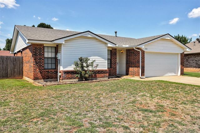 2505 Greenfield Drive, Edmond, OK 73012