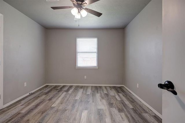 2505 Greenfield Drive, Edmond, OK 73012