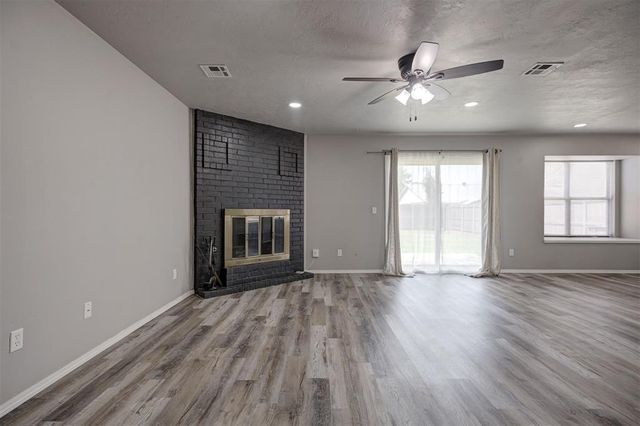 2505 Greenfield Drive, Edmond, OK 73012