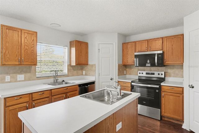 16452 CORNER LAKE DRIVE, Orlando, FL 32820