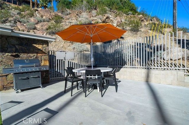 2499 S Palm Canyon, Palm Springs, CA 92264