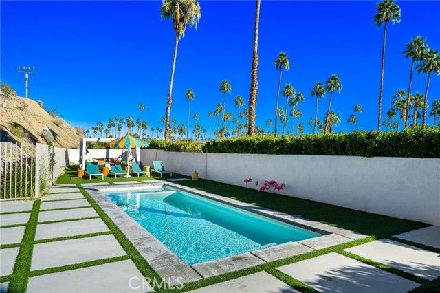 2499 S Palm Canyon, Palm Springs, CA 92264