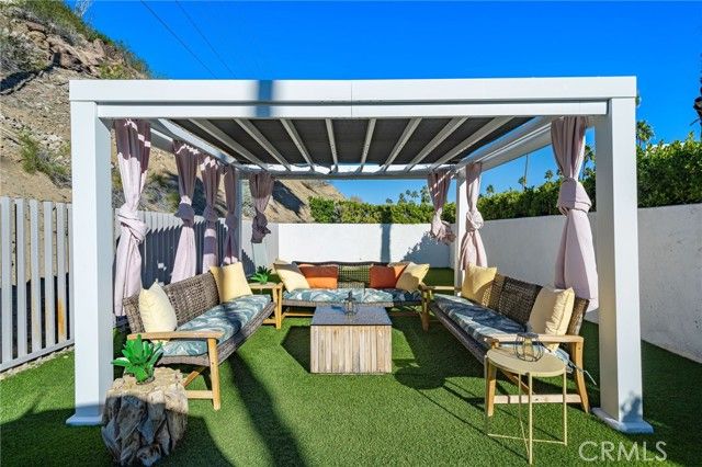 2499 S Palm Canyon, Palm Springs, CA 92264