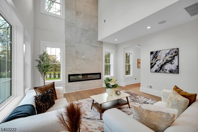 4 Athens Rd, Millburn Twp., NJ 07078