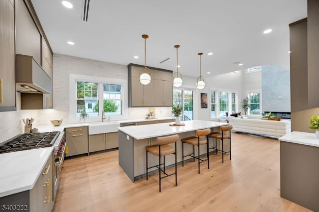 4 Athens Rd, Millburn Twp., NJ 07078