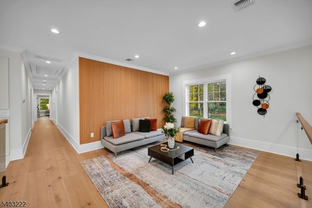 4 Athens Rd, Millburn Twp., NJ 07078