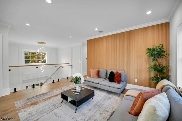 4 Athens Rd, Millburn Twp., NJ 07078