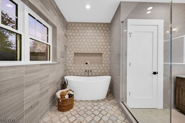 4 Athens Rd, Millburn Twp., NJ 07078